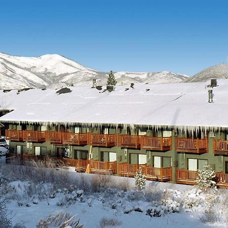 פארק סיטי Prospector Accommodations By All Seasons Resort Lodging מראה חיצוני תמונה